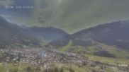 Archiviertes Webcam Bild: Bormio: Blick auf die Stelvio Abfahrt am 15.06.2026 um 10:55 Uhr