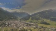 Archiviertes Webcam Bild: Bormio: Blick auf die Stelvio Abfahrt am 15.06.2026 um 12:55 Uhr