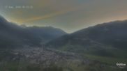 Archiviertes Webcam Bild: Bormio: Blick auf die Stelvio Abfahrt am 27.08.2026 um 06:47 Uhr
