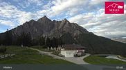 Archiviertes Webcam Bild: Mieders - Rundblick von Bergstation Koppeneck am 26.08.2026 um 08:18 Uhr