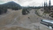 Archiviertes Webcam Bild: Mammoth Mountain: Canyon Lodge am 11.10.2026 um 00:00 Uhr