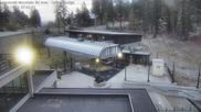 Archiviertes Webcam Bild: Mammoth Mountain: Village Gondola am 11.10.2026 um 16:55 Uhr