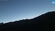 Archiviertes Webcam Bild: Adler Lounge, Kals am Großglockner am 11.10.2026 um 07:42 Uhr