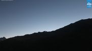 Archived webcam image showing Adler Lounge mountain hut on 16 Oct 2026 at 07:57