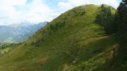 Archiviertes Webcam Bild: Riesneralm: Panorama Skigebiet und Skihütte Hochsitz am 26.08.2026 um 16:13 Uhr