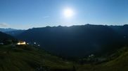 Archiviertes Webcam Bild: Riesneralm: Panorama Skigebiet und Skihütte Hochsitz am 05.09.2026 um 00:01 Uhr