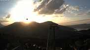 Archiviertes Webcam Bild: Sattel-Hochstuckli: Ausblick Mostelberg am 27.05.2026 um 20:41 Uhr