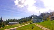 Archiviertes Webcam Bild: Stuhleck: Bergstation Stuhleckbahn am 28.05.2026 um 10:41 Uhr