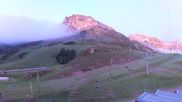 Archived webcam image showing Grand Tourmalet: Bearnais Chair Lift on 11 Jun 2026 at 06:03