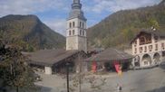 Archived webcam image showing View of Clusaz village on 17 Oct 2026 at 12:38