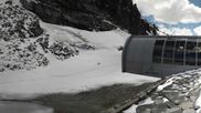 Archived webcam image showing Peisey Vallandry - Top station chairlift Clocheret on 7 May 2026 at 14:14