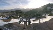 Archived webcam image showing Les Arcs - top station chairlift Arcabulle on 16 Jun 2026 at 07:07