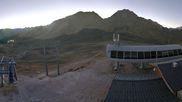 Archiviertes Webcam Bild: Les Arcs - Bergstation Sessellift Arcabulle am 26.09.2026 um 07:50 Uhr