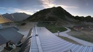Archiviertes Webcam Bild: Les Arcs - Bergstation Sessellift Arcabulle am 26.09.2026 um 18:50 Uhr