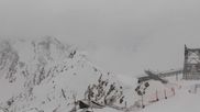 Archiviertes Webcam Bild: Peisey Vallandry - Bergstation Gondel L`Aiguille Rouge am 13.04.2026 um 08:14 Uhr