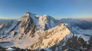 Archiviertes Webcam Bild: Peisey Vallandry - Bergstation Gondel L`Aiguille Rouge am 29.05.2026 um 06:02 Uhr