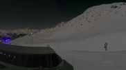 Archiviertes Webcam Bild: Peisey Vallandry - Bergstation Sessellift Grizzly am 27 Feb 2026 um 00:16 Uhr