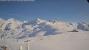 Archived webcam image showing Col du Joly: Les Contamines Montjoie on 26 Feb 2026 at 16:15
