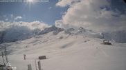 Archived webcam image showing Col du Joly: Les Contamines Montjoie on 6 Apr 2026 at 10:51