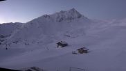 Archived webcam image showing Les Contamines Montjoie - View over the slope Signal on 26 Feb 2026 at 07:48