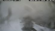 Archiviertes Webcam Bild: Blick auf die Bergstation Lischboden im Skigebiet Rüschegg am 12.04.2026 um 10:15 Uhr