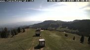 Archiviertes Webcam Bild: Blick auf die Bergstation Lischboden im Skigebiet Rüschegg am 28.05.2026 um 10:37 Uhr