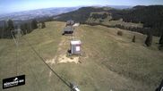 Archiviertes Webcam Bild: Blick auf die Bergstation Lischboden im Skigebiet Rüschegg am 12.07.2026 um 14:27 Uhr