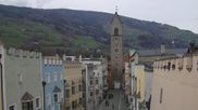 Archiviertes Webcam Bild: Sterzing in Südtirol: Stadtplatz mit Zwölferturm am 12.04.2026 um 16:07 Uhr