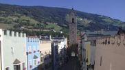 Archiviertes Webcam Bild: Sterzing in Südtirol: Stadtplatz mit Zwölferturm am 12.07.2026 um 08:00 Uhr