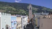 Archiviertes Webcam Bild: Sterzing in Südtirol: Stadtplatz mit Zwölferturm am 12.07.2026 um 10:00 Uhr