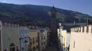 Archiviertes Webcam Bild: Sterzing in Südtirol: Stadtplatz mit Zwölferturm am 12.07.2026 um 18:00 Uhr