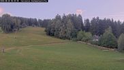 Archiviertes Webcam Bild: Mönichwald Hochwechsellifte - Talstation am 26.08.2026 um 06:14 Uhr