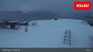 Archiviertes Webcam Bild: Kitzbühel: Bergstation Panoramabahn - Resterhöhe am 22.03.2026 um 03:35 Uhr
