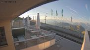 Archiviertes Webcam Bild: Bergstation Rigi-Kulm - Rigi Bistro am 12.07.2026 um 07:09 Uhr