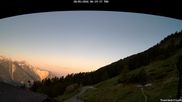 Archiviertes Webcam Bild: Restaurant Trächuhittu, Jeizine am 28.05.2026 um 06:45 Uhr