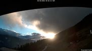 Archiviertes Webcam Bild: Restaurant Trächuhittu, Jeizine am 10.10.2026 um 18:53 Uhr
