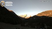 Archived webcam image showing Ski run Flassin on 31 Oct 2026 at 08:53