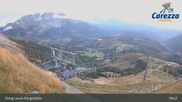 Archiviertes Webcam Bild: Carezza: Kölner Hütte und Bergstation König Laurin am 10.10.2026 um 05:42 Uhr