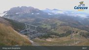 Archiviertes Webcam Bild: Carezza: Kölner Hütte und Bergstation König Laurin am 10.10.2026 um 09:42 Uhr