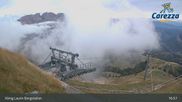Archiviertes Webcam Bild: Carezza: Kölner Hütte und Bergstation König Laurin am 10.10.2026 um 17:42 Uhr
