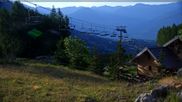 Archiviertes Webcam Bild: Bergstation des Sessellifts Chabrières am 12.07.2026 um 07:51 Uhr