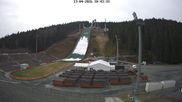 Archiviertes Webcam Bild: Klingenthal: Skisprunganlage Vogtland Arena am 13.04.2026 um 12:33 Uhr