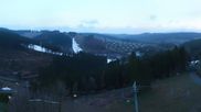 Archiviertes Webcam Bild: Winterberg: Blick von der St Georg Schanze am 12.04.2026 um 07:26 Uhr