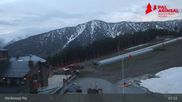 Archiviertes Webcam Bild: Vallnord - Pal: Sicht auf Talstation La Massana und Piste El Planell am 30.04.2026 um 07:17 Uhr