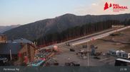 Archiviertes Webcam Bild: Vallnord - Pal: Sicht auf Talstation La Massana und Piste El Planell am 12.07.2026 um 21:25 Uhr