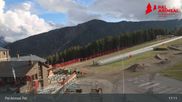 Archived webcam image showing Vallnord - Pal: View of La Massana Base Station on 4 Oct 2026 at 17:46
