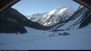 Archiviertes Webcam Bild: Krimmler Tauernhaus - Webcam Süd am 04.03.2026 um 08:47 Uhr