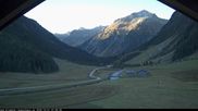 Archived webcam image showing Krimmler Tauernhaus Mountain Hut - Webcam South on 1 Oct 2026 at 08:24