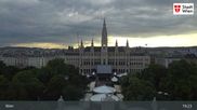 Archiviertes Webcam Bild: Wien - Burgtheater & Rathaus am 27.07.2026 um 19:46 Uhr