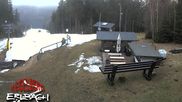 Archiviertes Webcam Bild: Bergstation des Skigebiets Erlbach-Kegelberg am 26 Feb 2026 um 14:13 Uhr